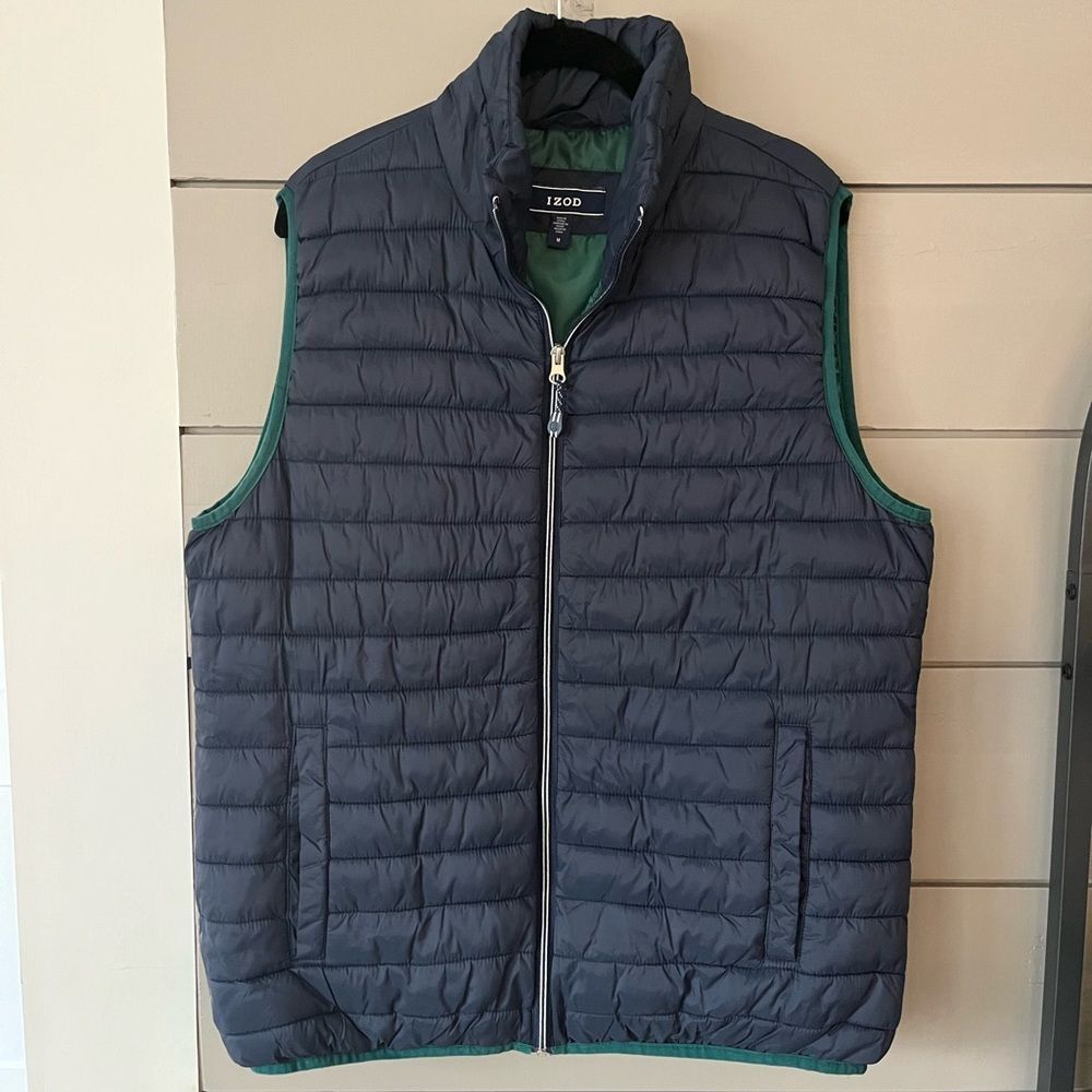 Izod Advantage Puffer Vest Mens Size M Navy Full‎ Zip Golf Casual Sleeveless EUC